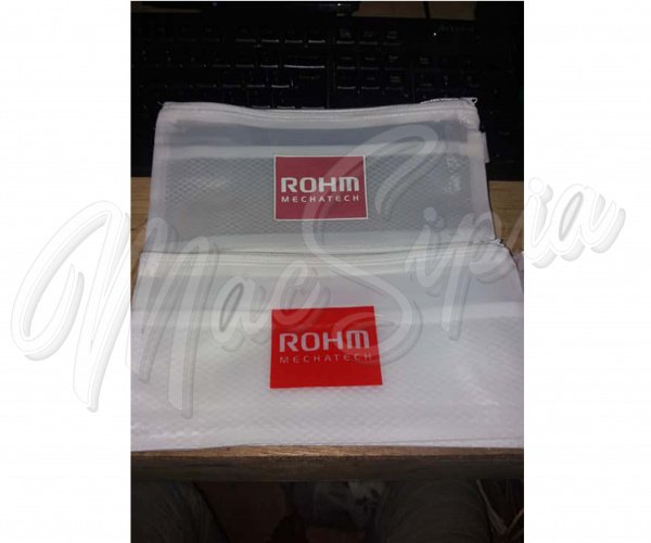 pouch_23086125